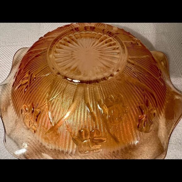 Vintage Jeanette Glass Iris & Herringbone Iridescent Carnival Serving Bowl EVC. - Picture 7 of 7